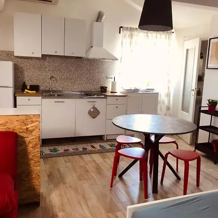 Loft Del Corso شقة